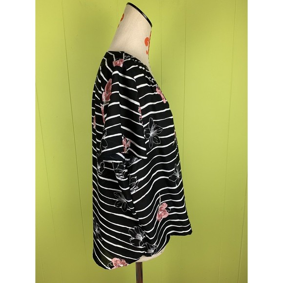 Apt 9 Womens L Floral Print Wrap Blouse Tunic Top Short Sleeve Black White Pink - Picture 5 of 11